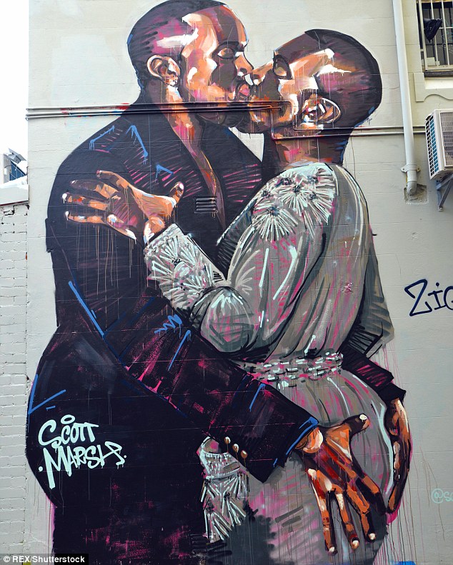 328355C800000578-3508875-image-m-18_1458872675808