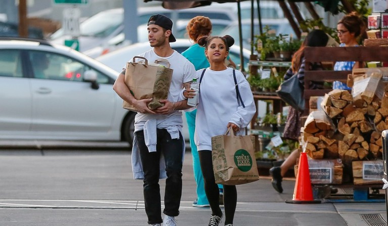 Ariana-Grande-Ricky-Alvarez-3-768x449