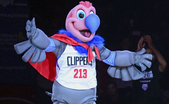 meet-and-mock-chuck-the-condor-nba8217s-bizarre