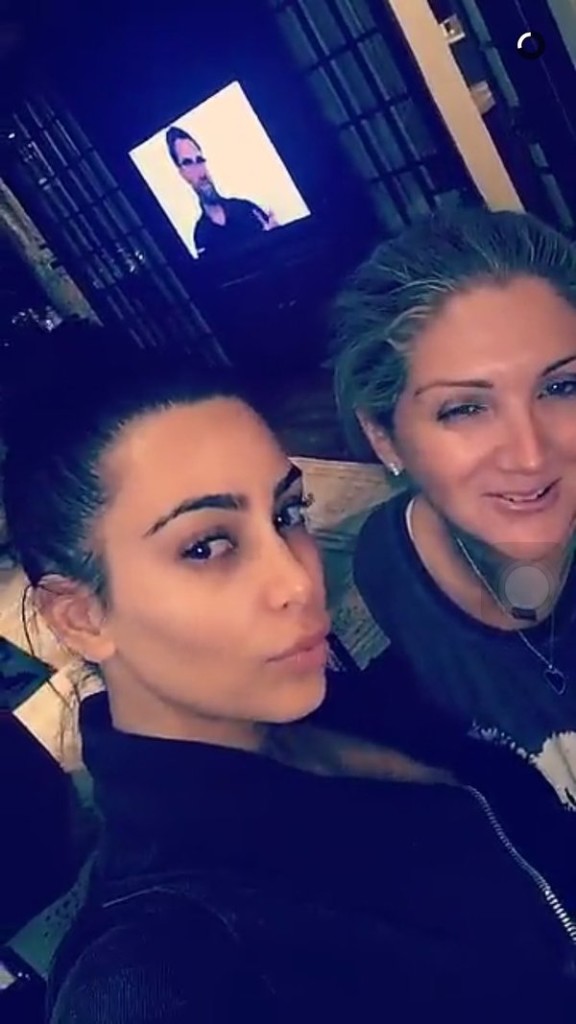 Kim-Kardashian-is-a-fan-of-Liverpools-Jurgen-Klopp-576x1024