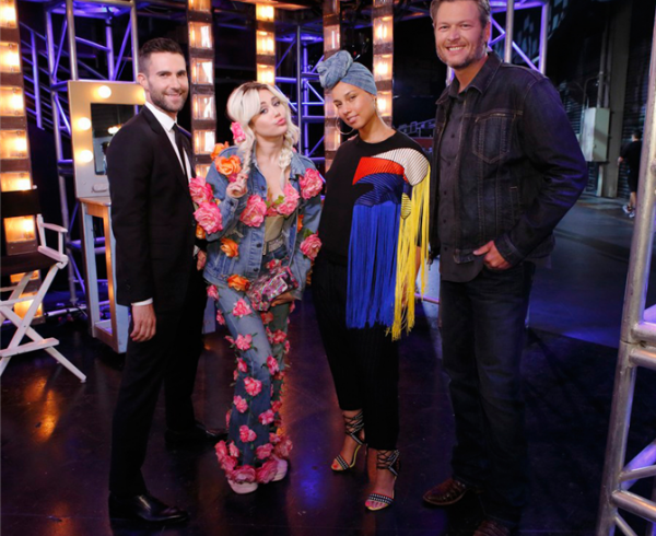 the-voiceun-jurilerinden-dream-on-performansi-91820-2282016103737