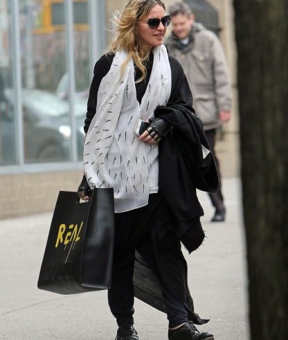 madonna_splash-news-spl1254594_019_expires-010417