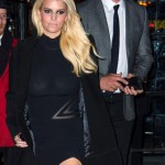 Jessica Simpson Flaşların Kurbanı Oldu