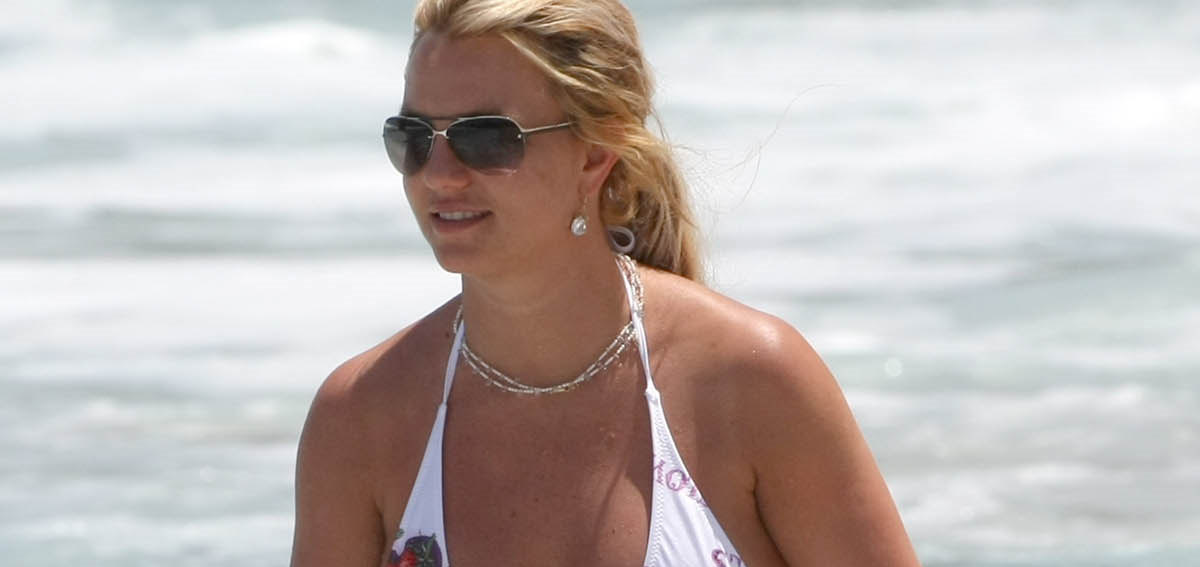 Göbek gitti bikini geldi