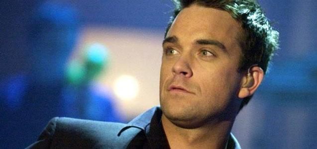Robbie Williams konserinde tekmeler havada uçuştu – Burası İngiltere’nin başkenti Londra…