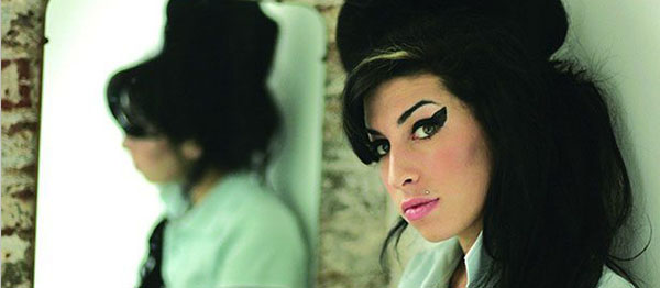 Amy Winehouse'un Belgeseli Rekor Kırdı!