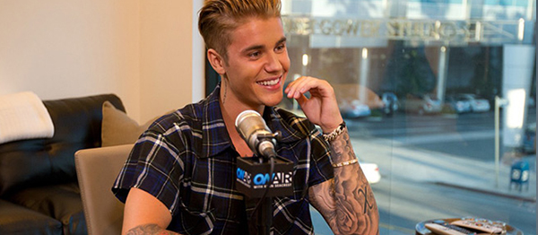 Justin Bieber Ryan Seacrest’in radyo programına katıldı