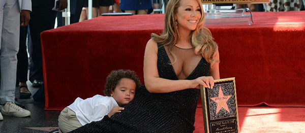 Mariah Carey Artık Hollywood Şöhretler Kaldırımı'nda!