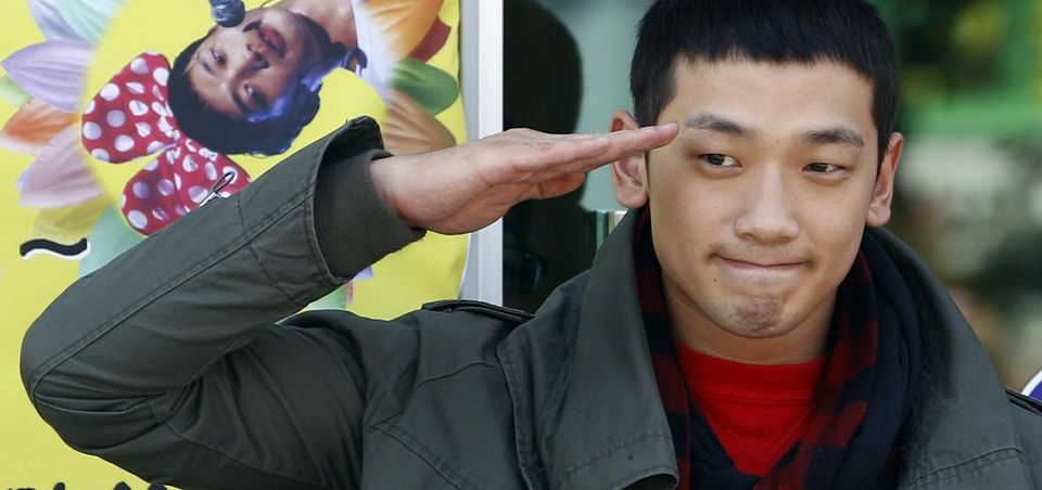 Güney Koreli Yıldız Ortalığı Karıştırdı