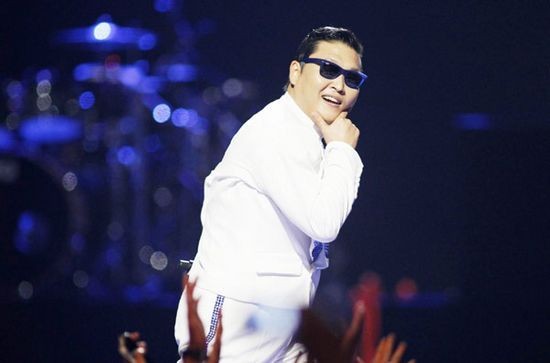 PSY – Gangnam Style (@iHeartRadio)