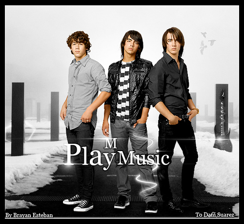 Jonas Brothers – Play My Music