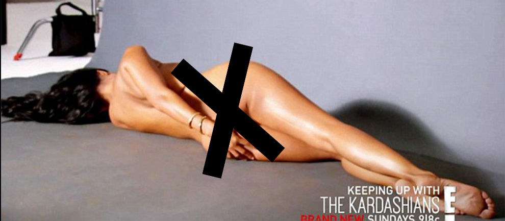 Kourtney Kardashian KUWTK Tanıtımı İçin Soyundu