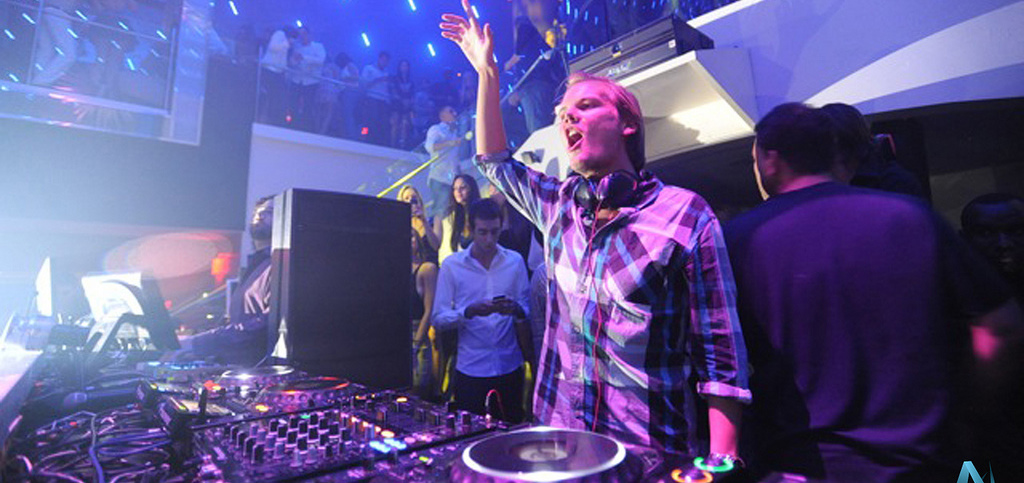 Avicii Number1'da