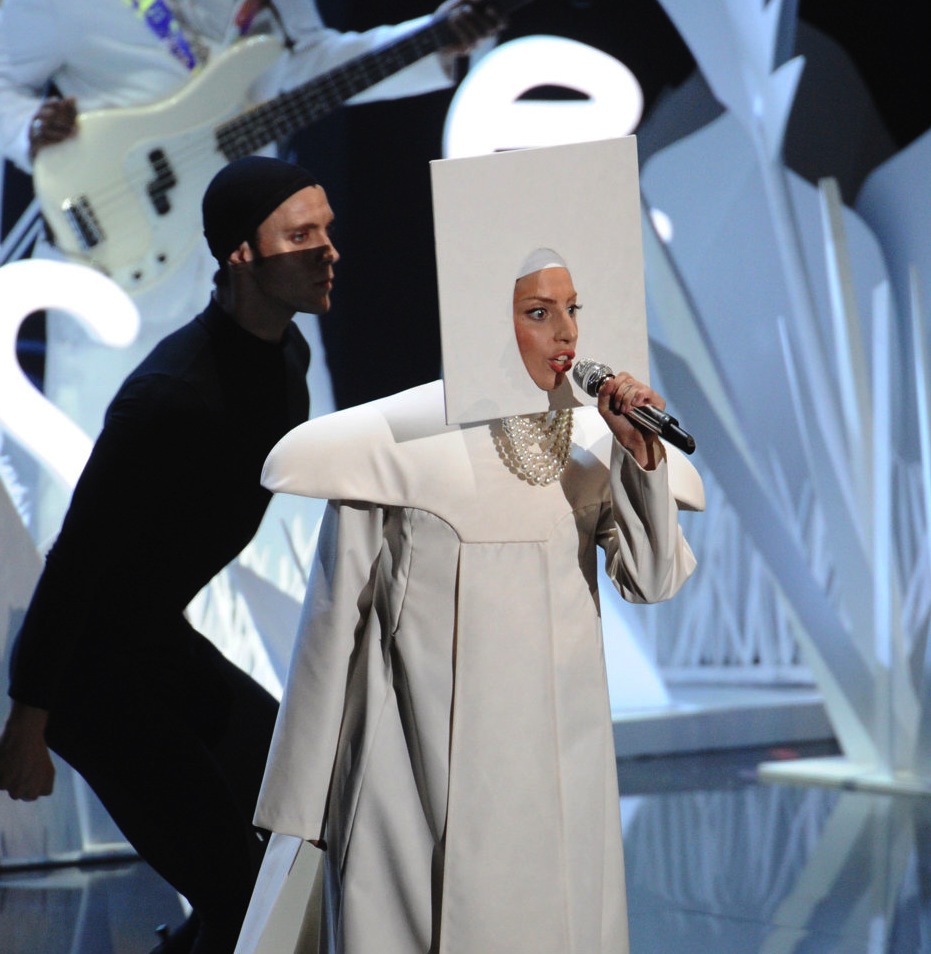 Lady Gaga – Applause @MTV VMA 2013