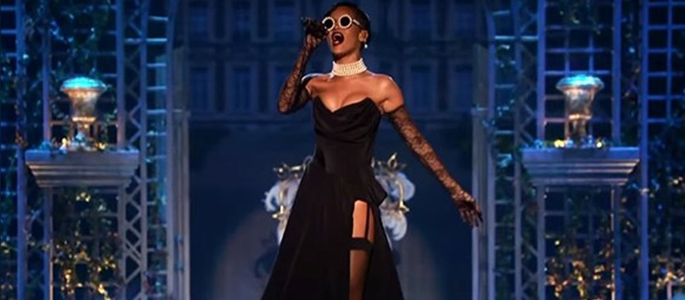 Rihanna Fashion Show’u İptal Etti