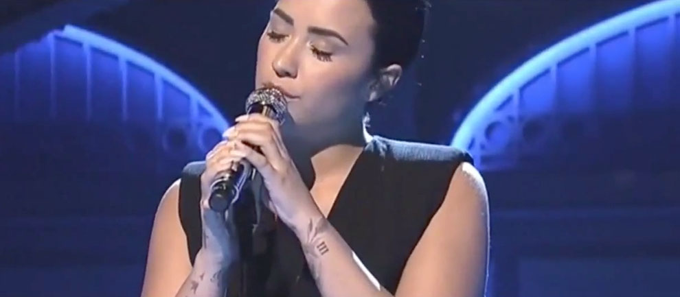 Demi Lovato Saturday Night Live Sahnesi'ndeydi! – Güzel sanatçı son 3 teklisini seslendirdi