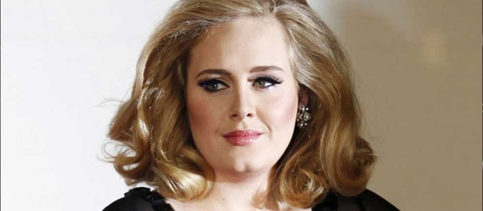 Adele başarısının yanında korumasıyla gündemde!