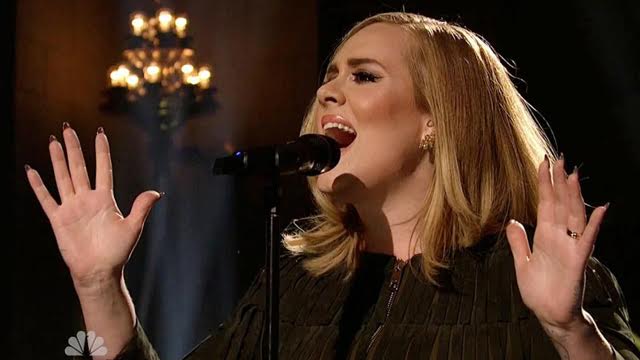 Adele – When We Were Young (Live on SNL)