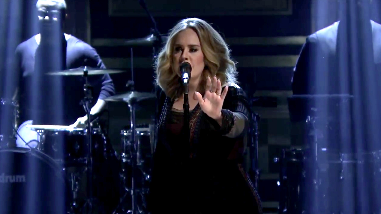 Adele – Water Under The Bridge ( Tonight Show)