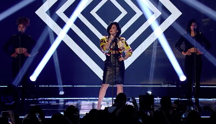 Demi Lovato – Confident (BBC Radio 1 Teen Awards)