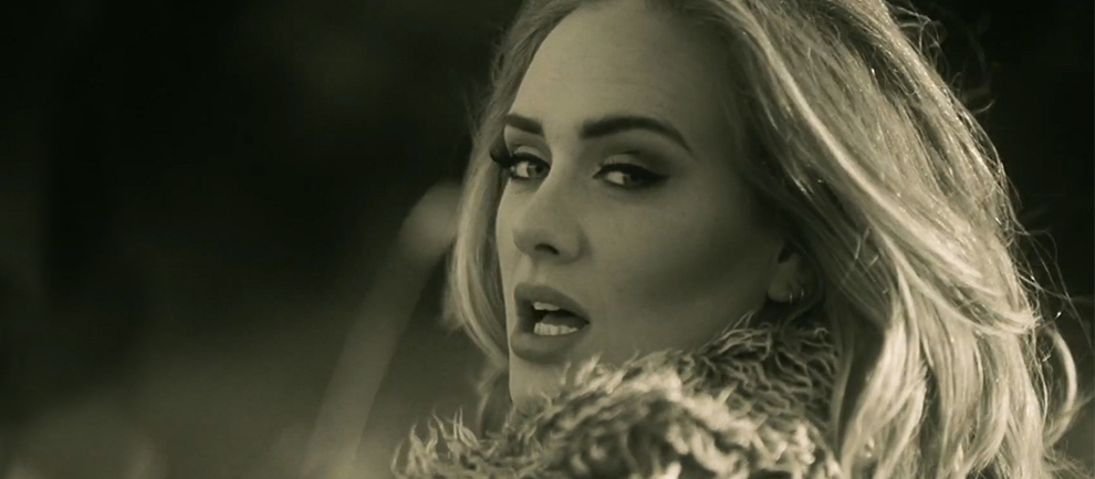 Adele, Yine Rekor Kırdı!