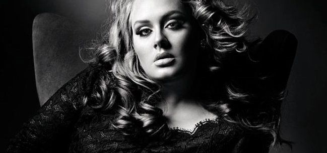 Adele'den bir ilk daha!