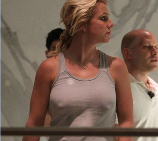 Britney sözünü tutmadı