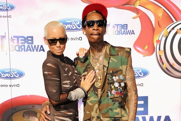 Amber Rose feat. Wiz Khalifa – Fame
