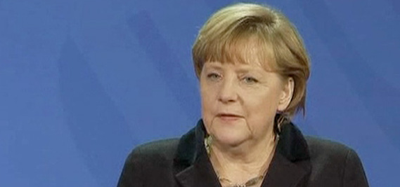 Merkel, dinlemeyi savundu
