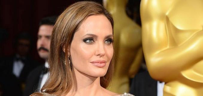 Angelina Jolie'den Siyasi Atak