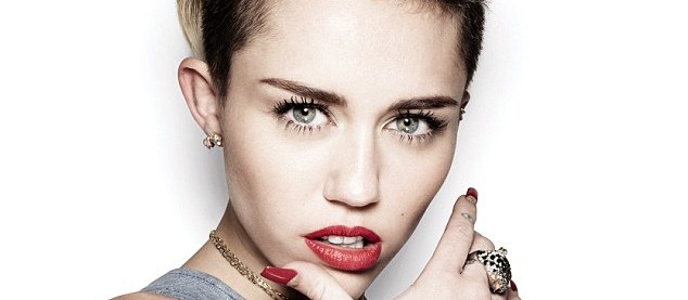 Miley Cyrus canlı emoloji yaptırdı