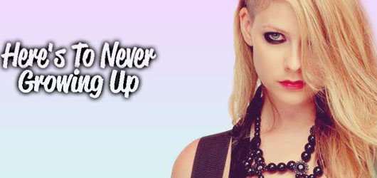 Avril Lavigne'nin Yeni Single'ı ''Here’s to Never Growing Up''