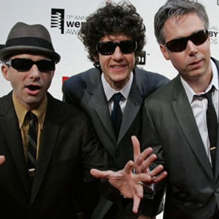 Beastie Boys Geri Dönüyor