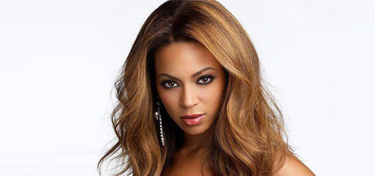 Beyonce'den Seksi Hamak Pozu