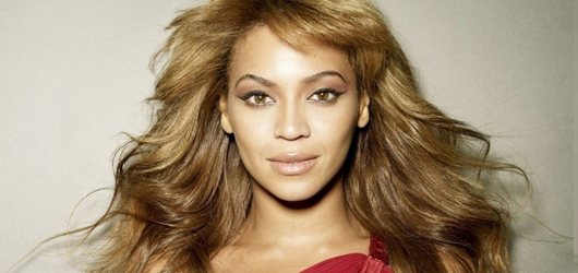Beyonce'in Albümü Rekora Koşuyor