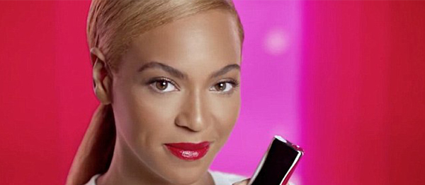 Beyonce'nin Photoshopsuz Fotoğrafları İnternete Düştü