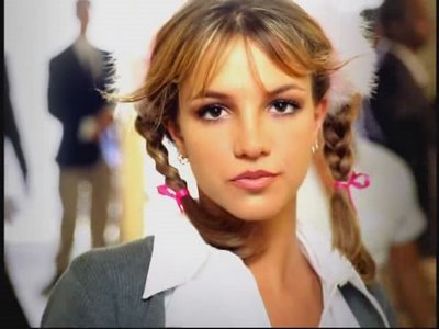 Britney Spears – Baby One More Time