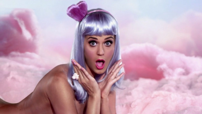 Katy Perry – California Gurls ft. Snoop Dogg