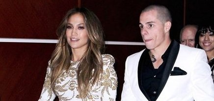 Jennifer Lopez'i bakın kiminle aldattı?