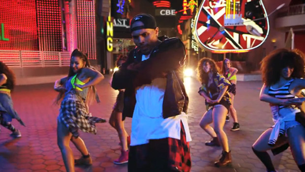 Chris Brown – Loyal ft. Lil Wayne, Tyga