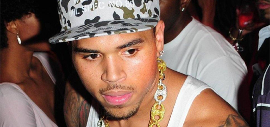 Chris Brown'a Dayak Suçlaması