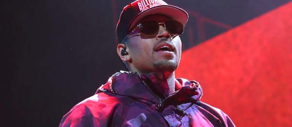Chris Brown Kanada'ya Giremedi