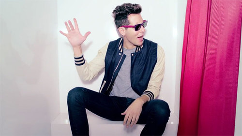 Cobra Starship – You Make Me Feel