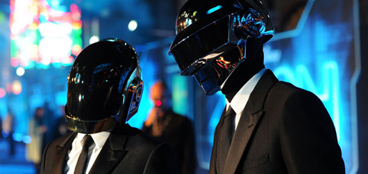 Daft Punk Kasksız Yakalandı