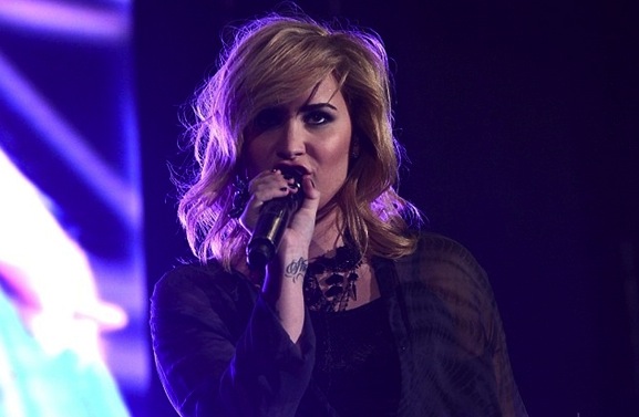 Demi Lovato – Heart Attack – @live Wango Tango