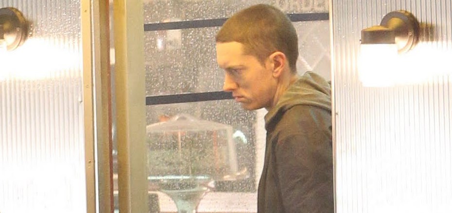 Eminem'in yeni klibi – 'Space Bound' Number1'da
