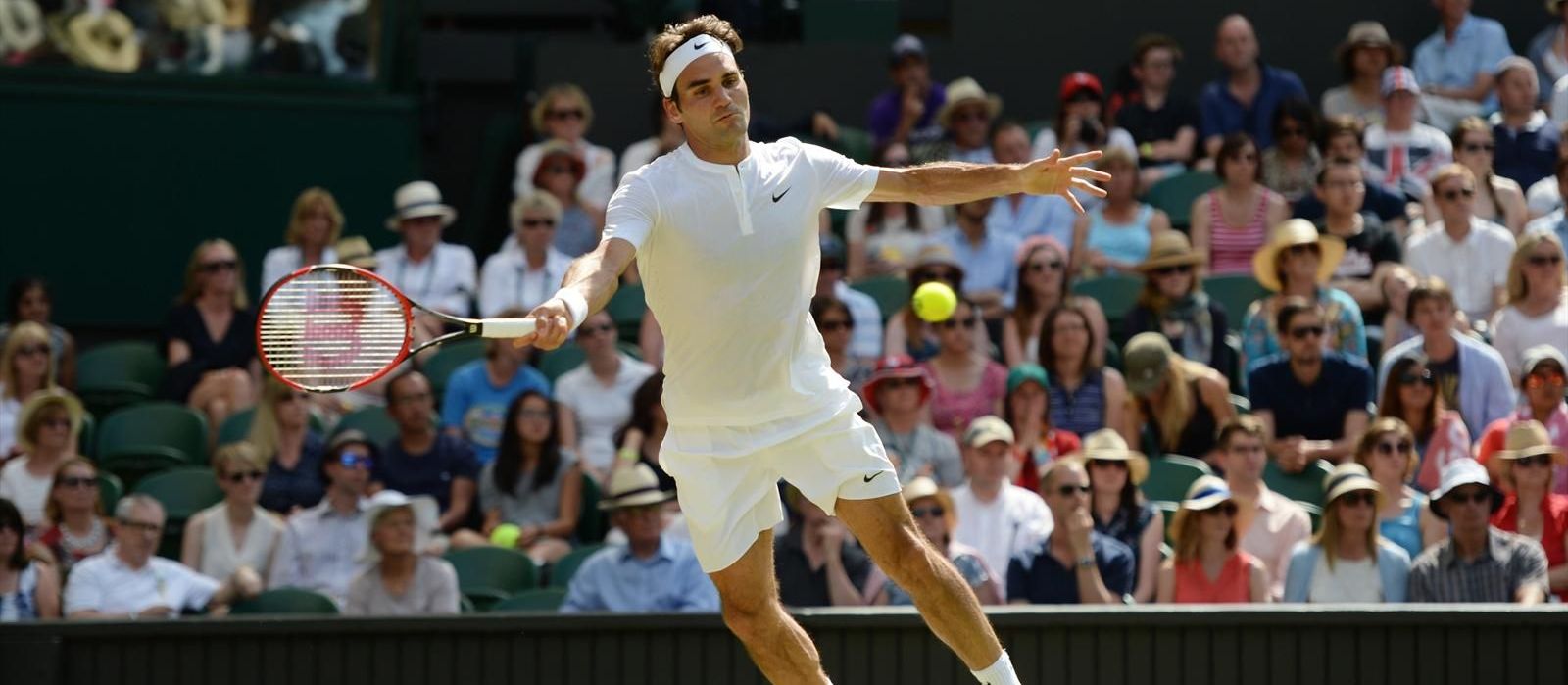 Roger Federer zorlanmadı!