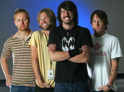 Foo Fighters – Learn to Fly