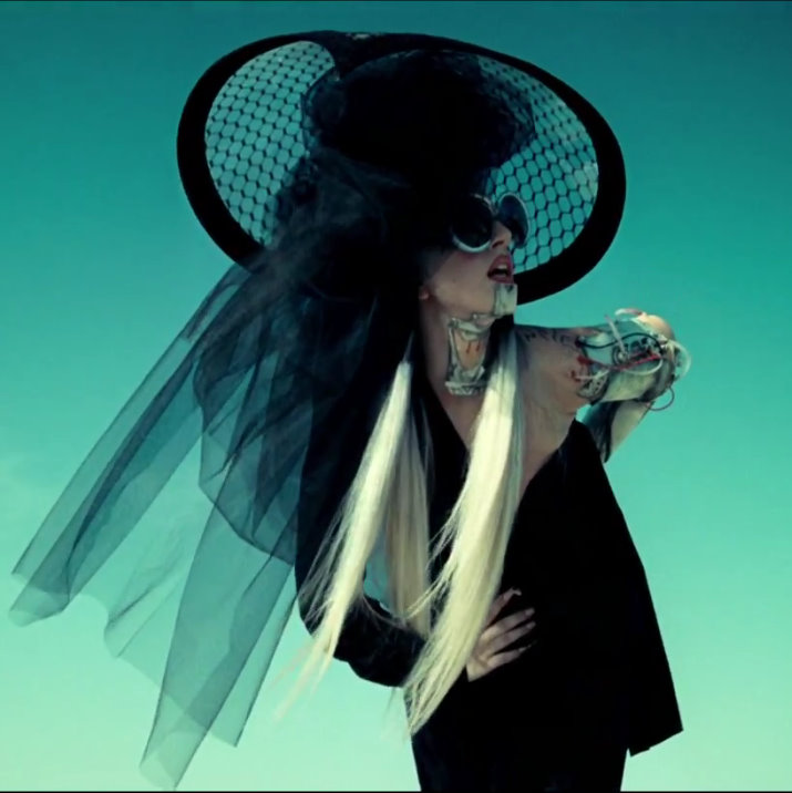 Lady Gaga – You & I