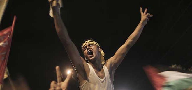 İsrail, sözünü tuttu: 26 mahkum serbest